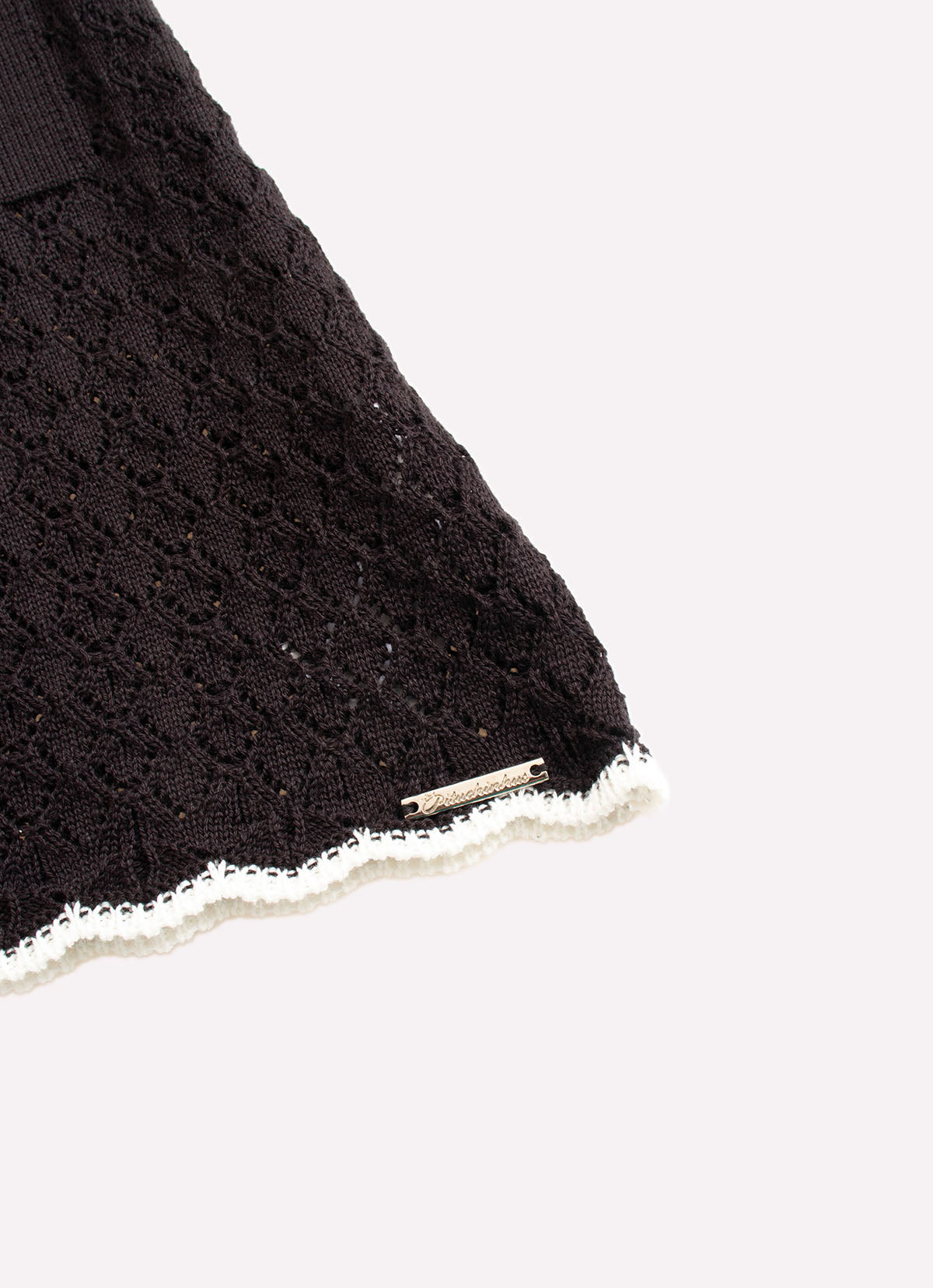Vestido Tricot Rendado Bordados Decote