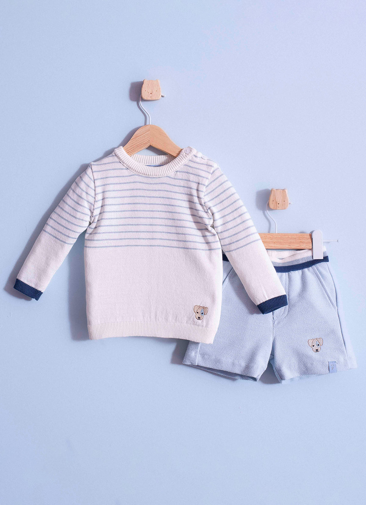 Conjunto Blusa Tricot Listrinhas e Bermuda Moletom Sarjada
