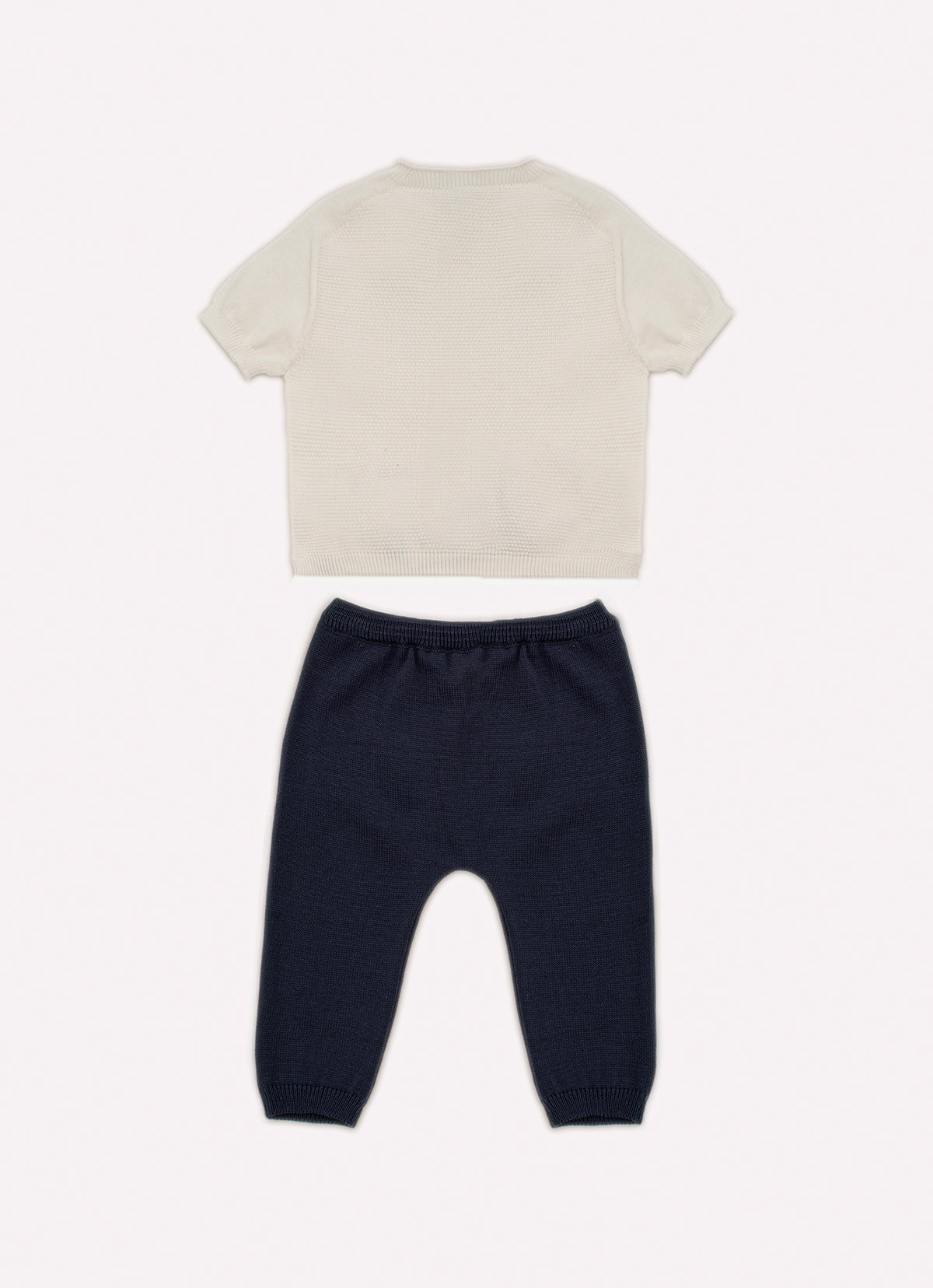Conjunto Blusa Tricot Sem Costura e Calça Tricot Bolso Canguru