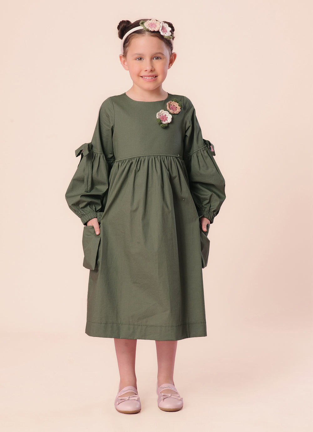 Vestido Tricoline Flores Crochê