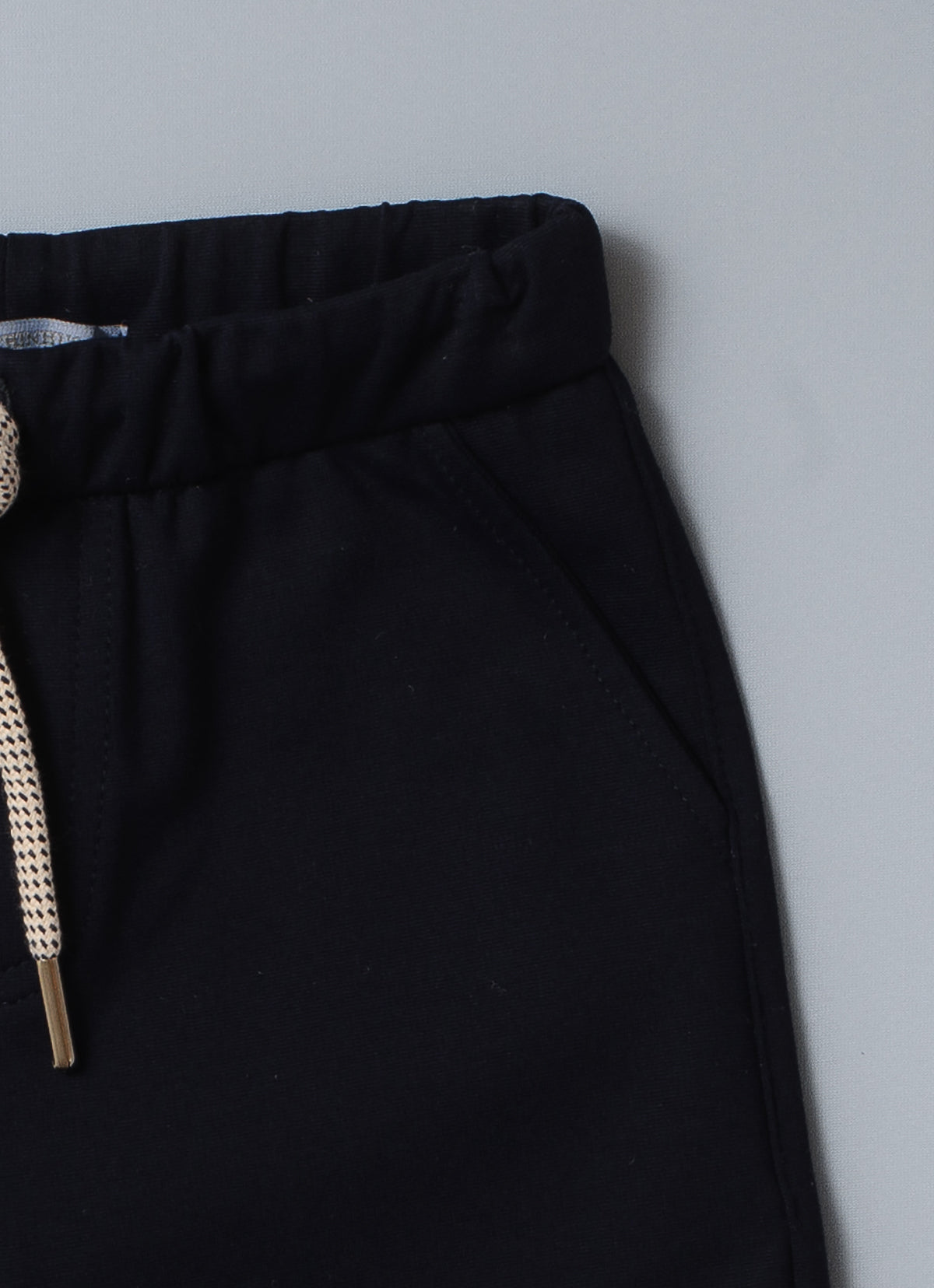 Calça Alfaiataria Malha Bolso Lateral