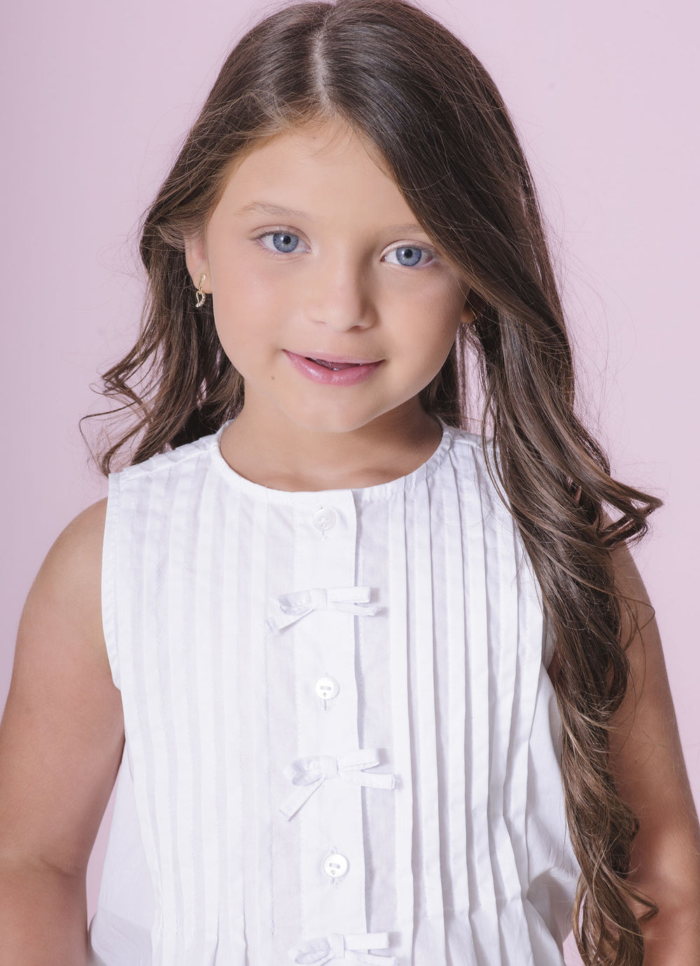 Camisa Tricoline Tominhas e Mini Laços