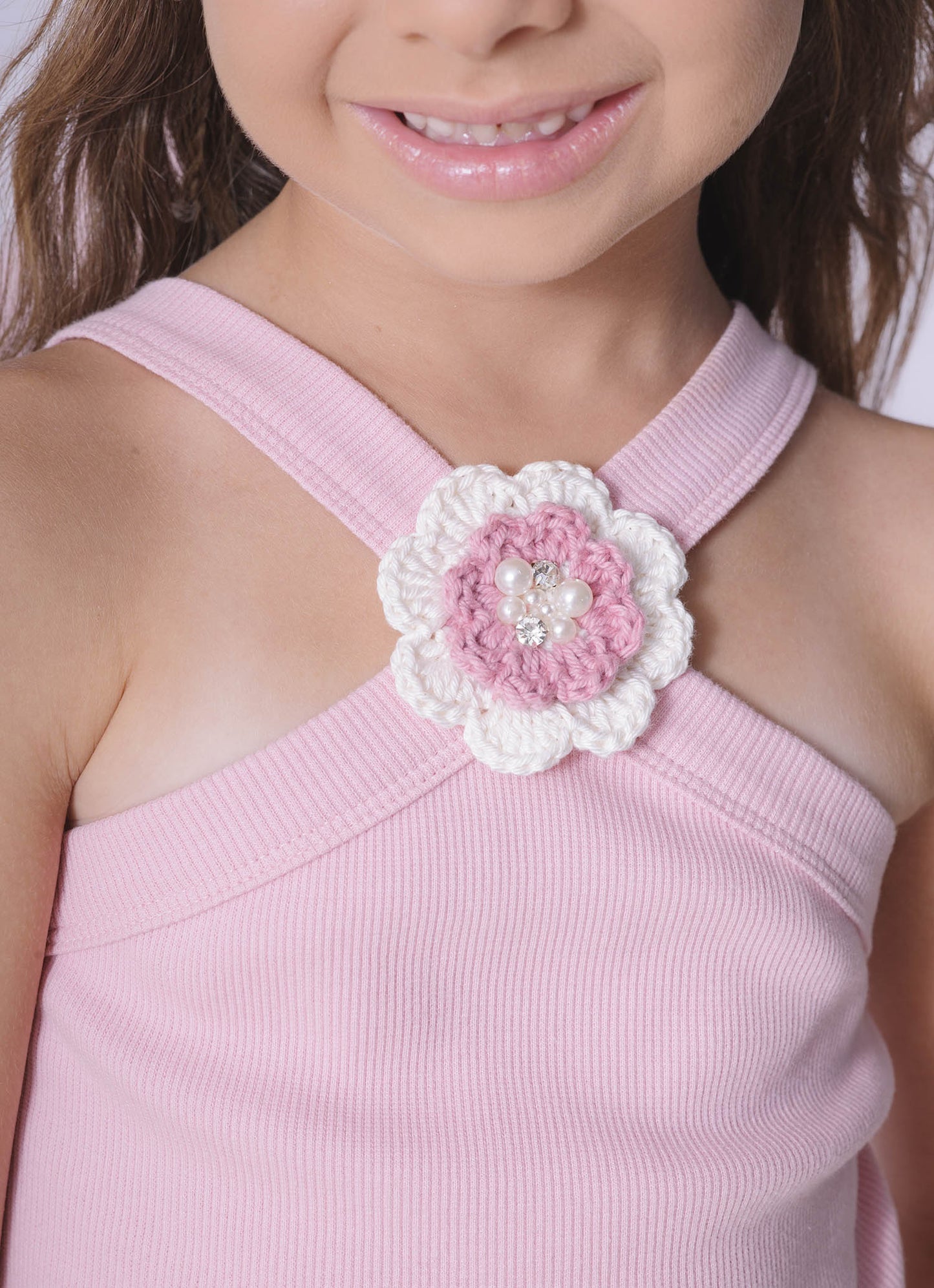 Blusa Cropped Ribana Flor Crochê