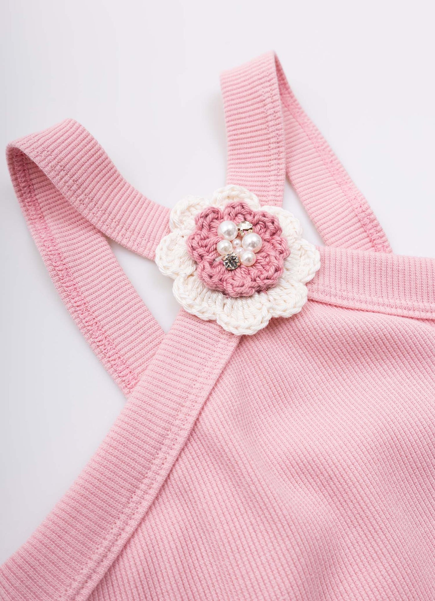 Blusa Cropped Ribana Flor Crochê