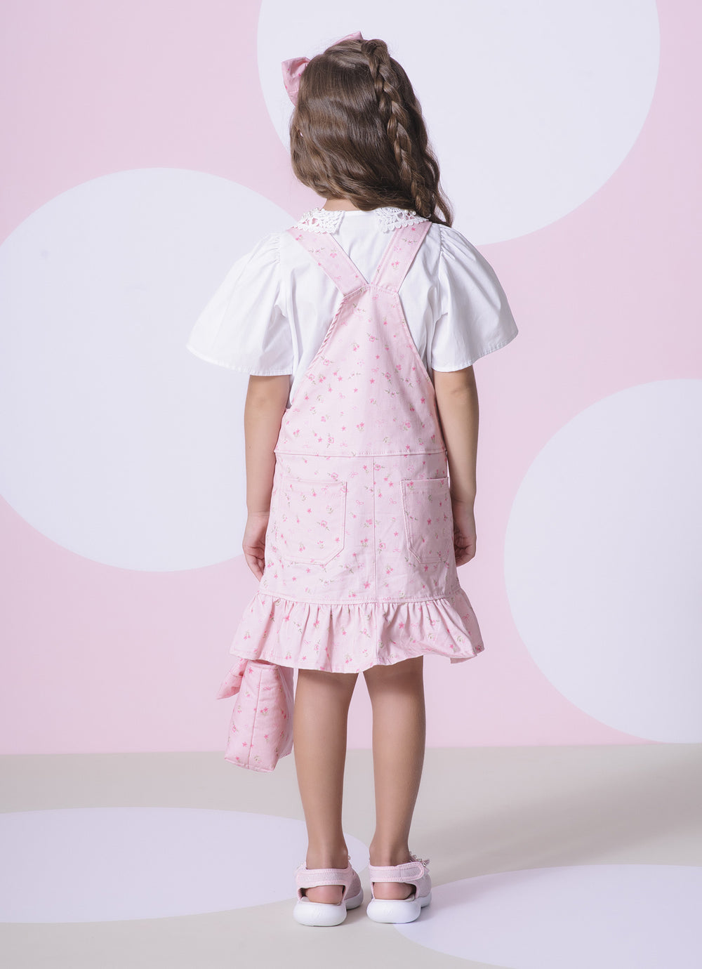 Jardineira Sarja Estampa Mini Floral Babado