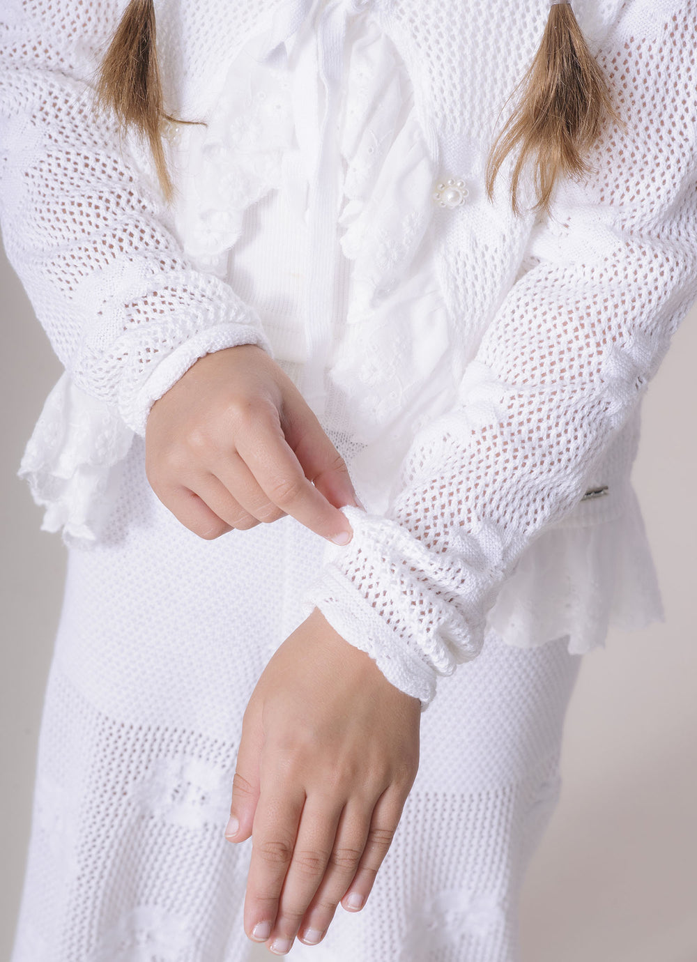 Casaqueto Tricot Rendado Flores Bordadas