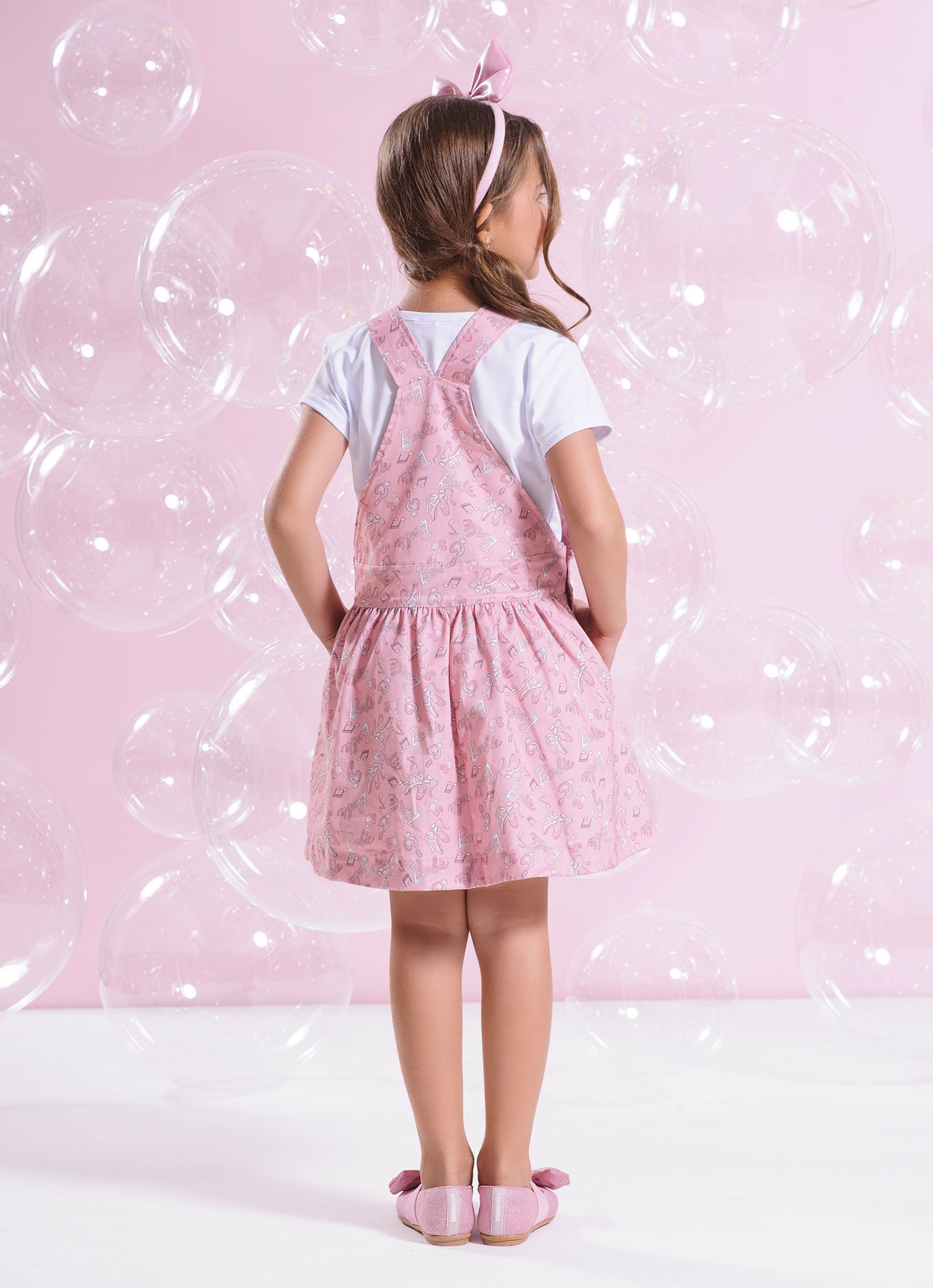 Jardineira Sarja Estampa Barbie Ballet