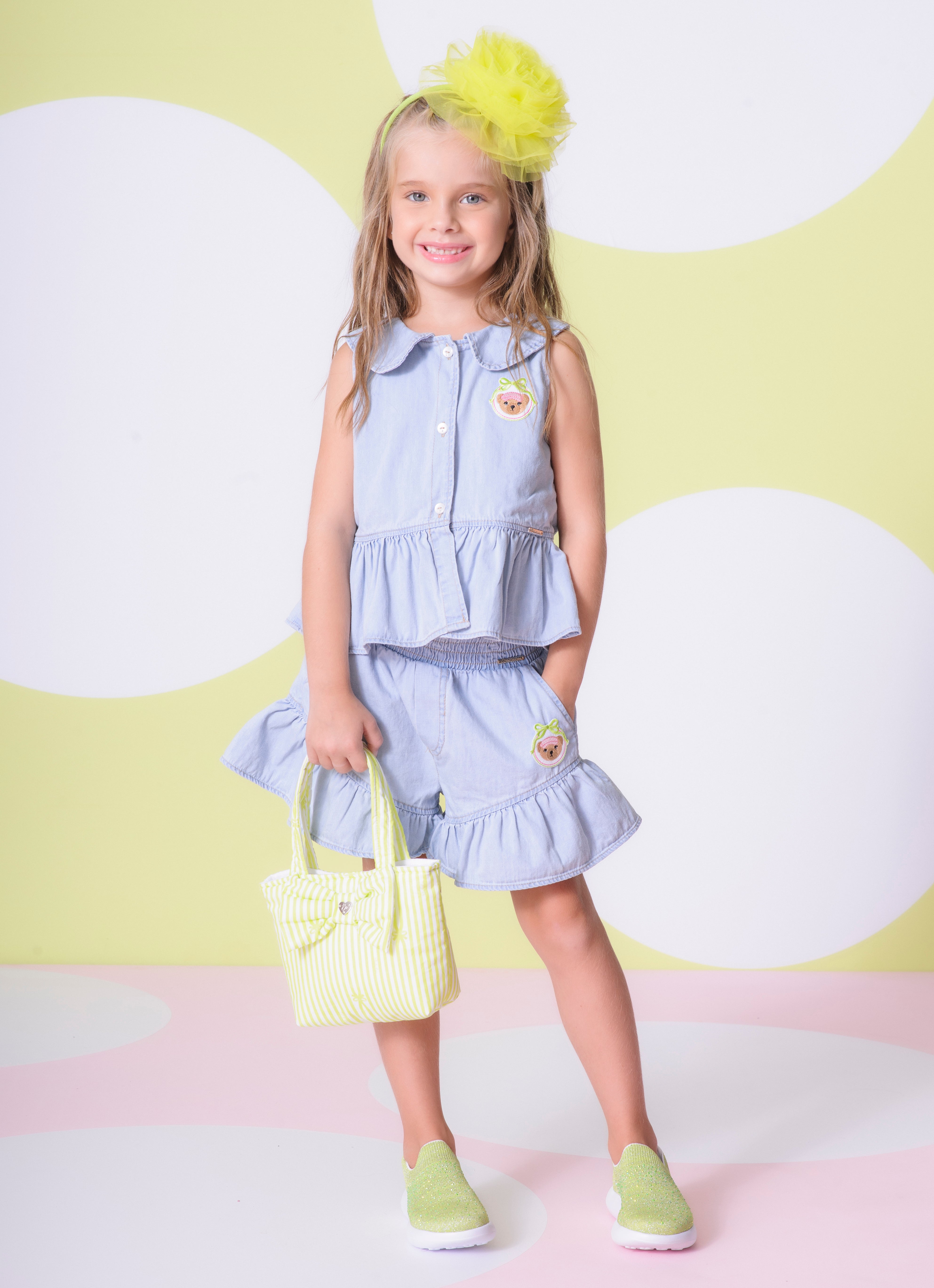 Short Jeans Fino Babado Patche Ursinha