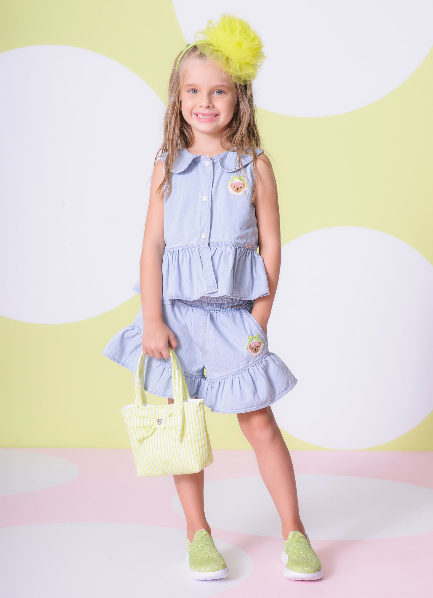 Short Jeans Fino Babado Patche Ursinha