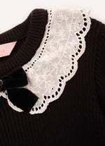 Vestido Tricot Canelado Gola Renda