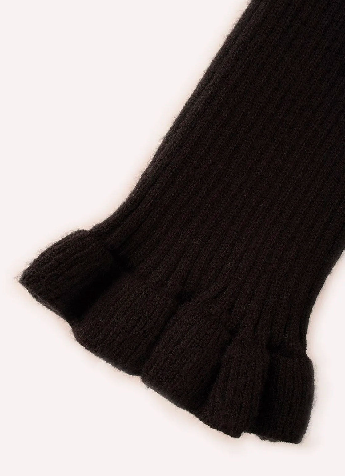 Vestido Tricot Canelado Gola Renda