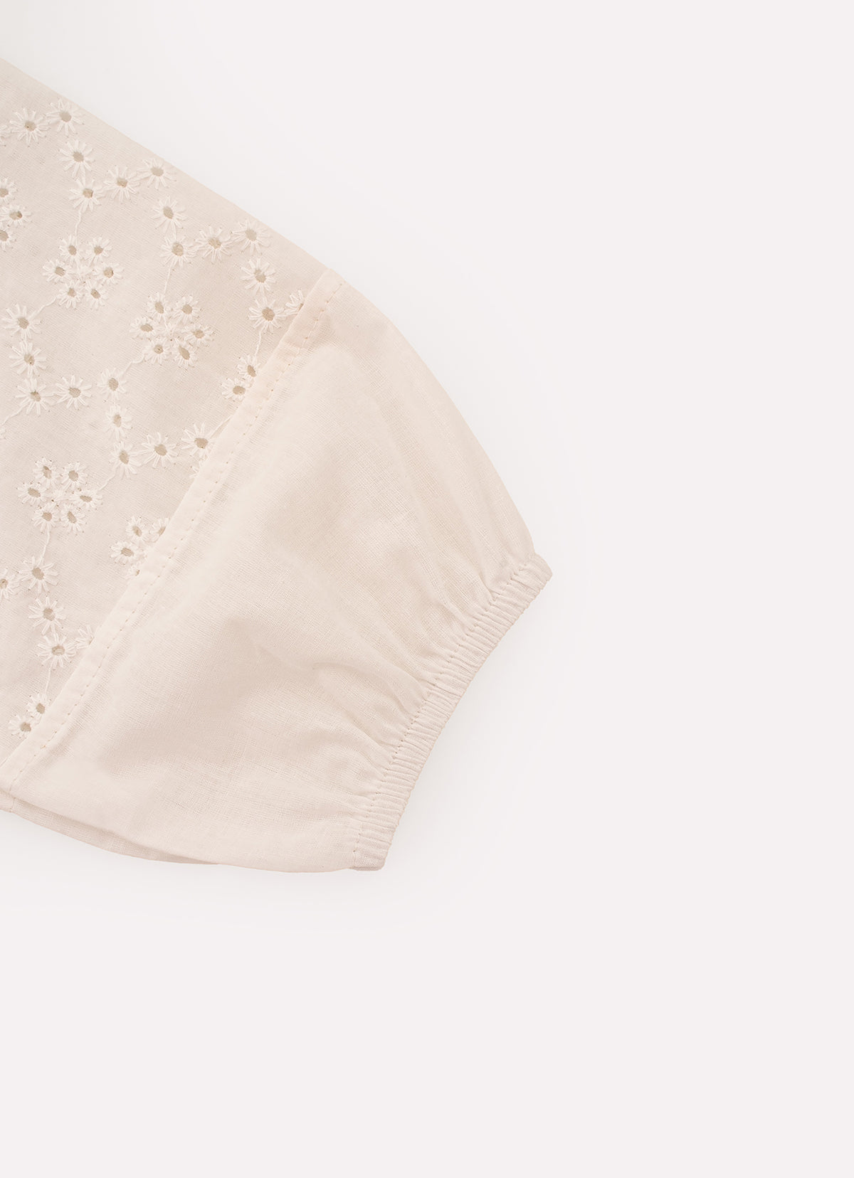 Blusa Bata Algodão Broderi e Renda