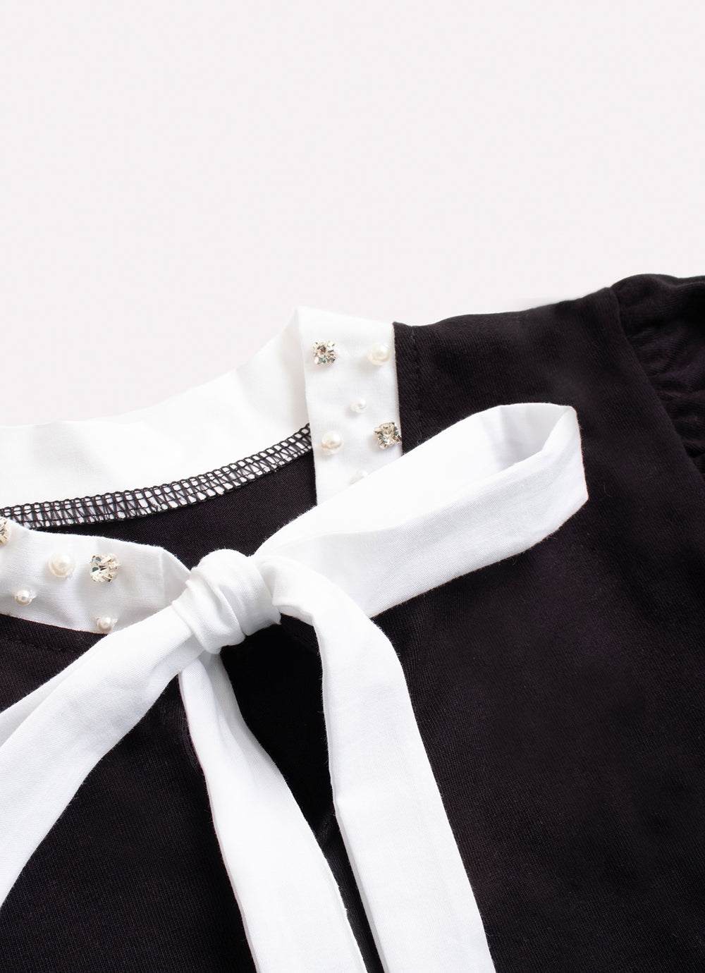 Blusa Algodão Gola Laço Bordados