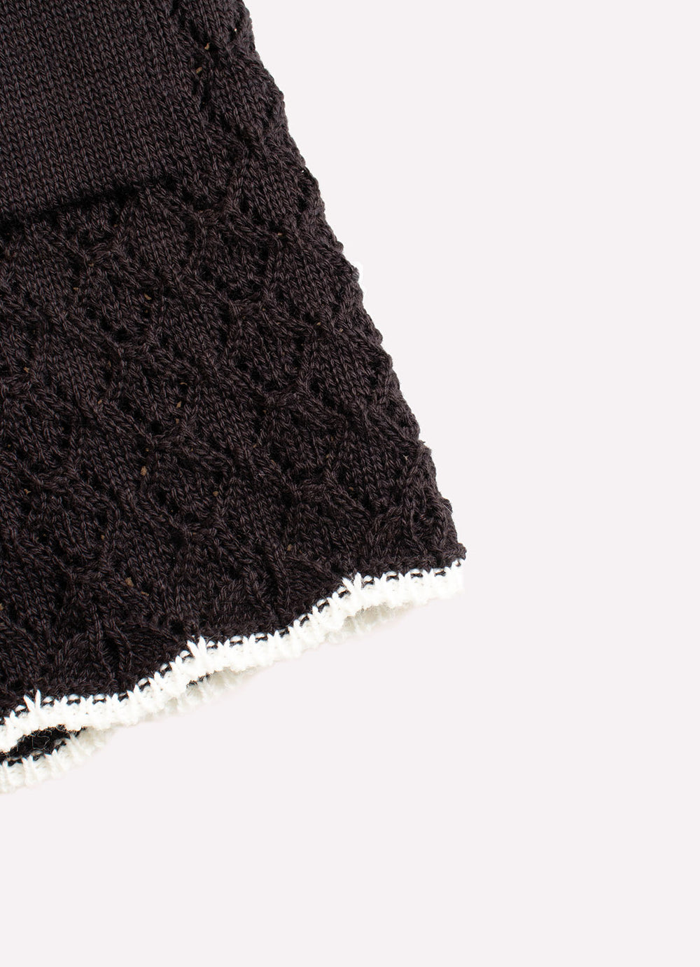 Short Tricot Rendado Bolsos