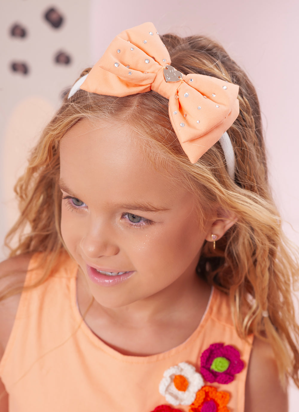 Arco Laço Liso Puffer Cristais Laranja