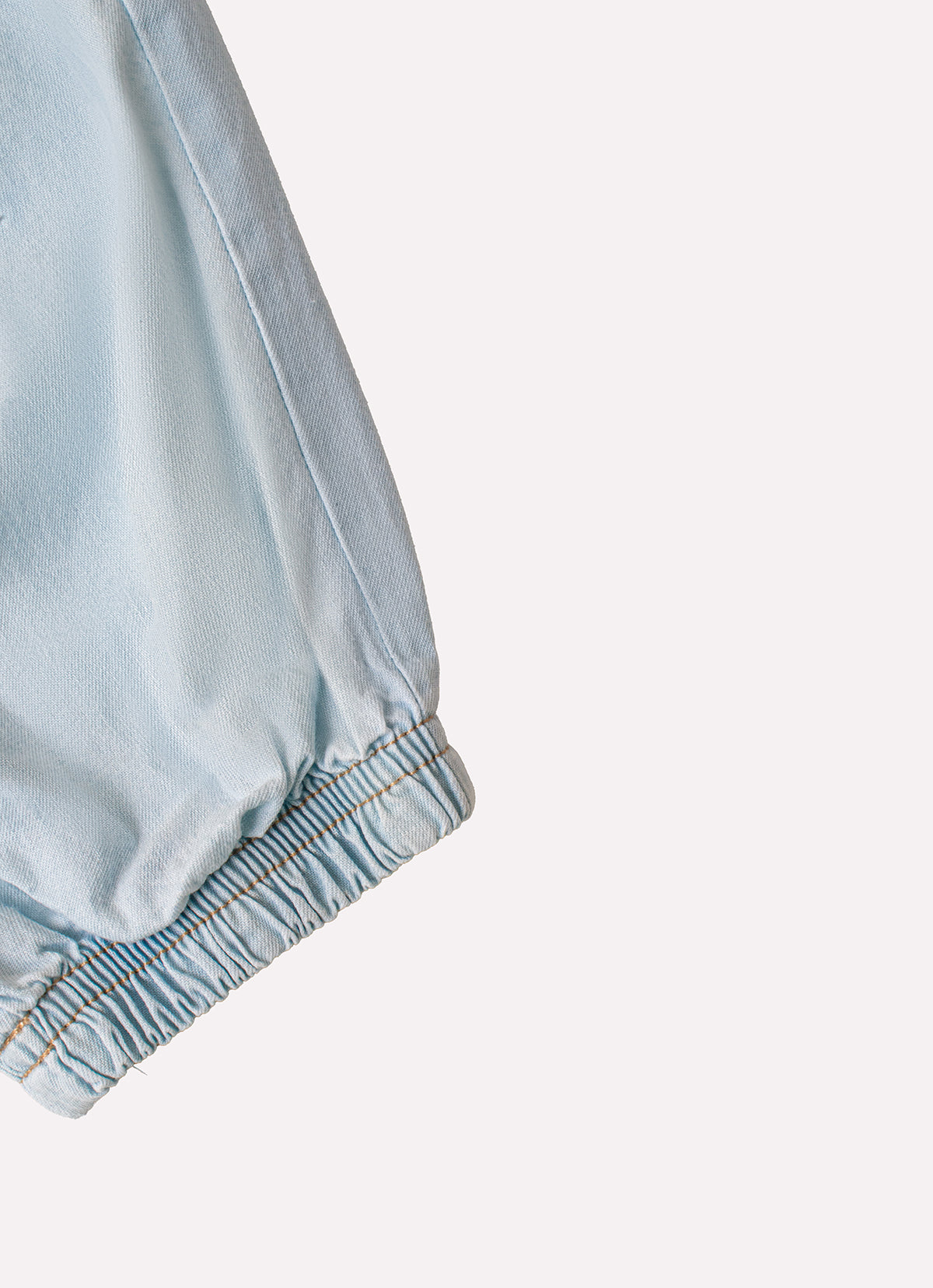 Calça Jeans Fino Guipir Bordado Couture