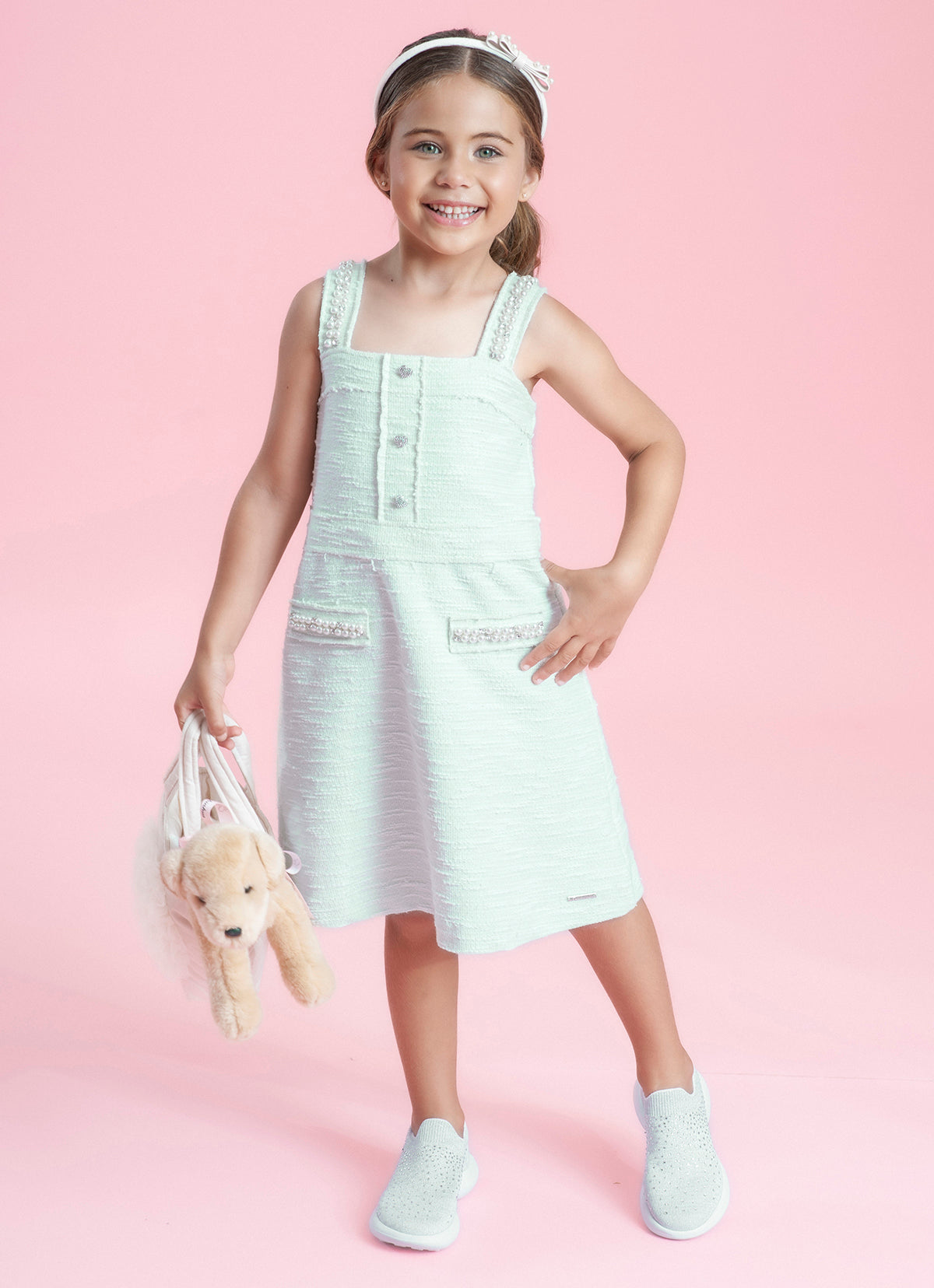 Vestido Moletom Boucle Bordados Alças e Bolsos