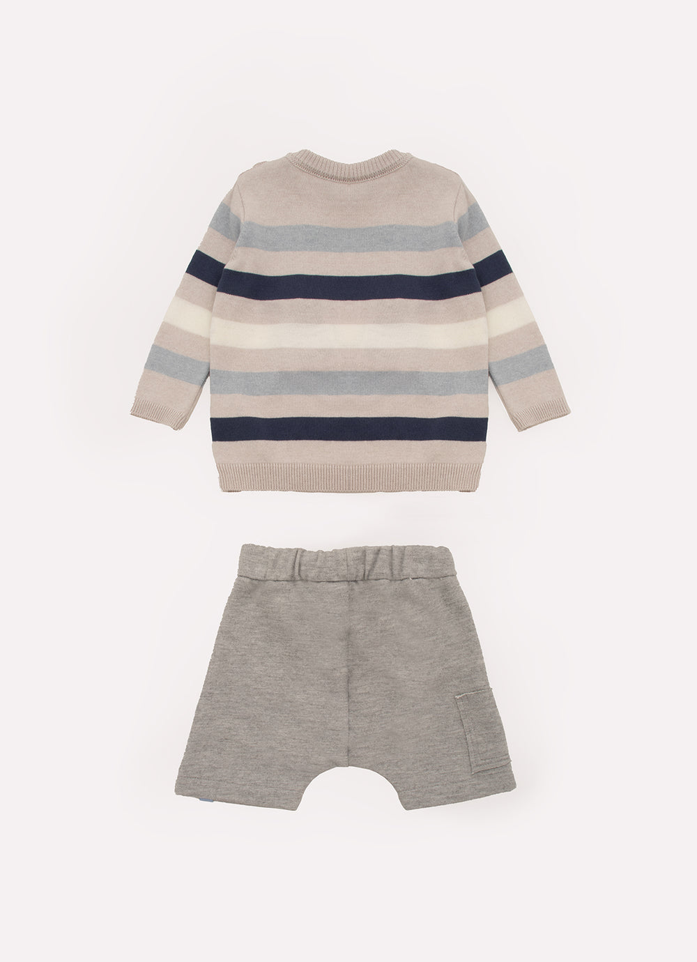 Conjunto Blusa Tricot Listrada e Bermuda Moletom Bolsos