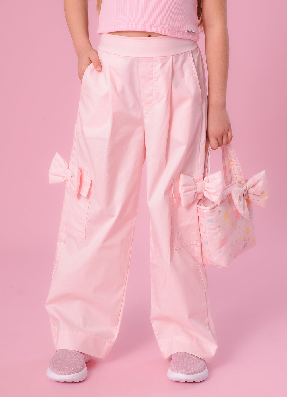 Calça Tricoline Pregas Bolsos Laço Puffer