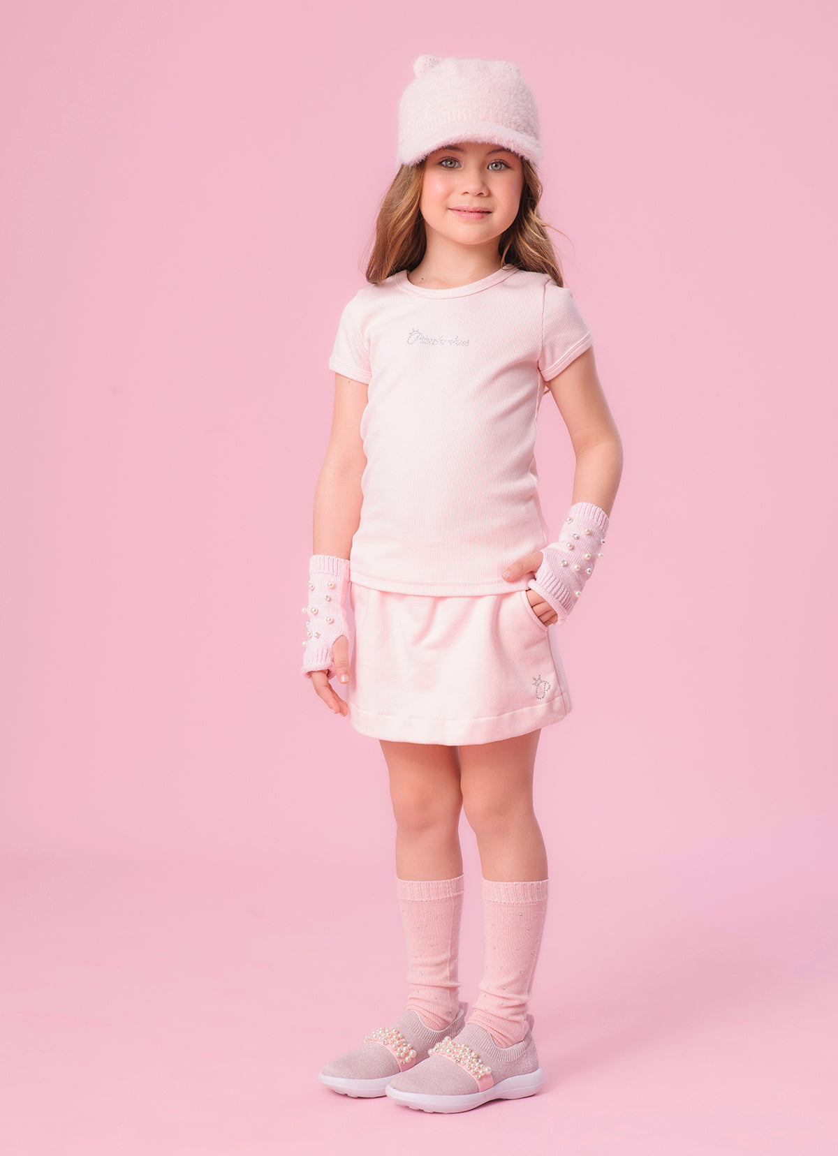 Boné Tricot Fio Fofinho Orelinhas Cristal
