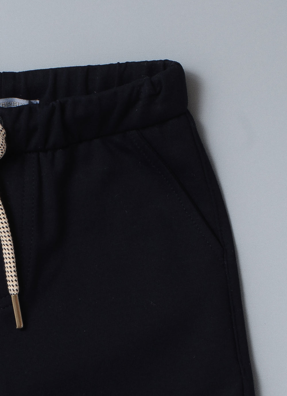 Calça Alfaiataria Malha Bolso Lateral