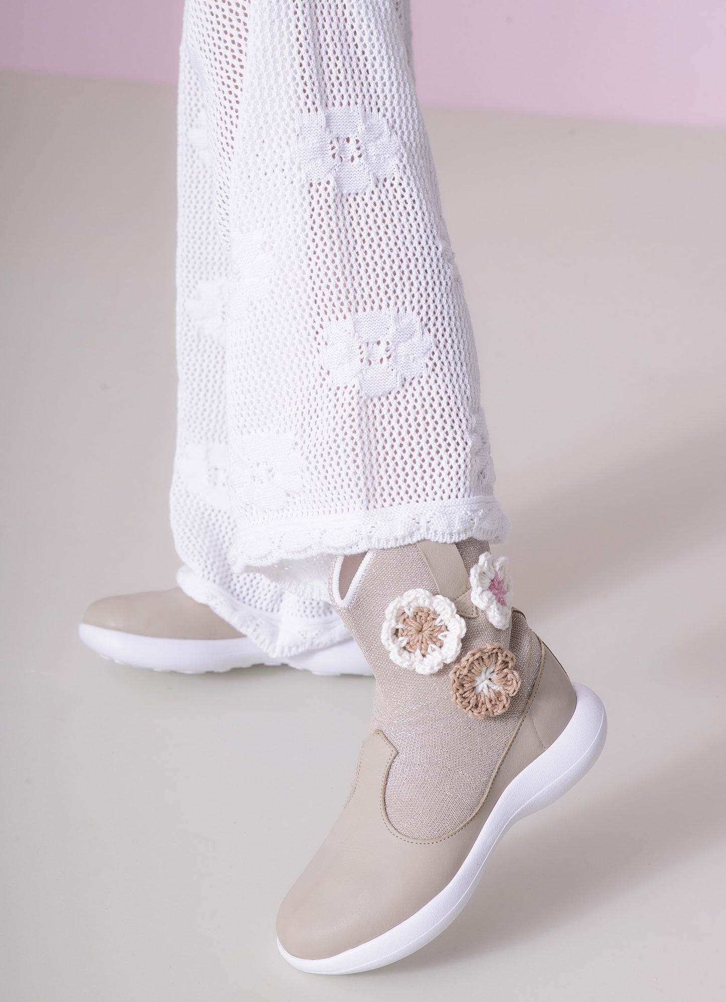 Calça Tricot Reta Ponto Rendado Floral