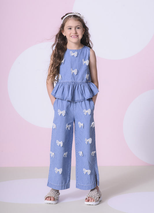 Calça Reta Jeans Fino Laços Aplicados