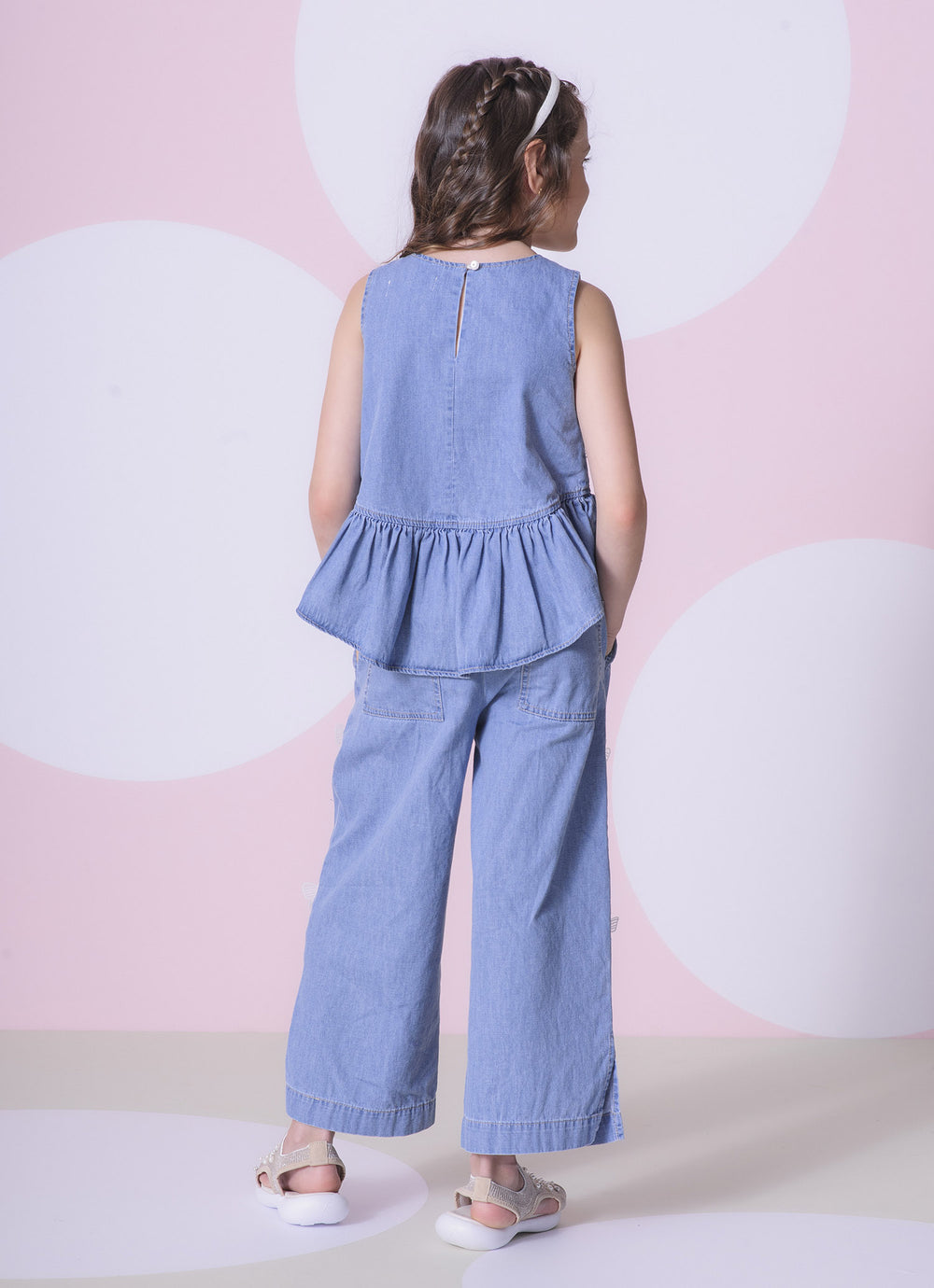 Calça Reta Jeans Fino Laços Aplicados