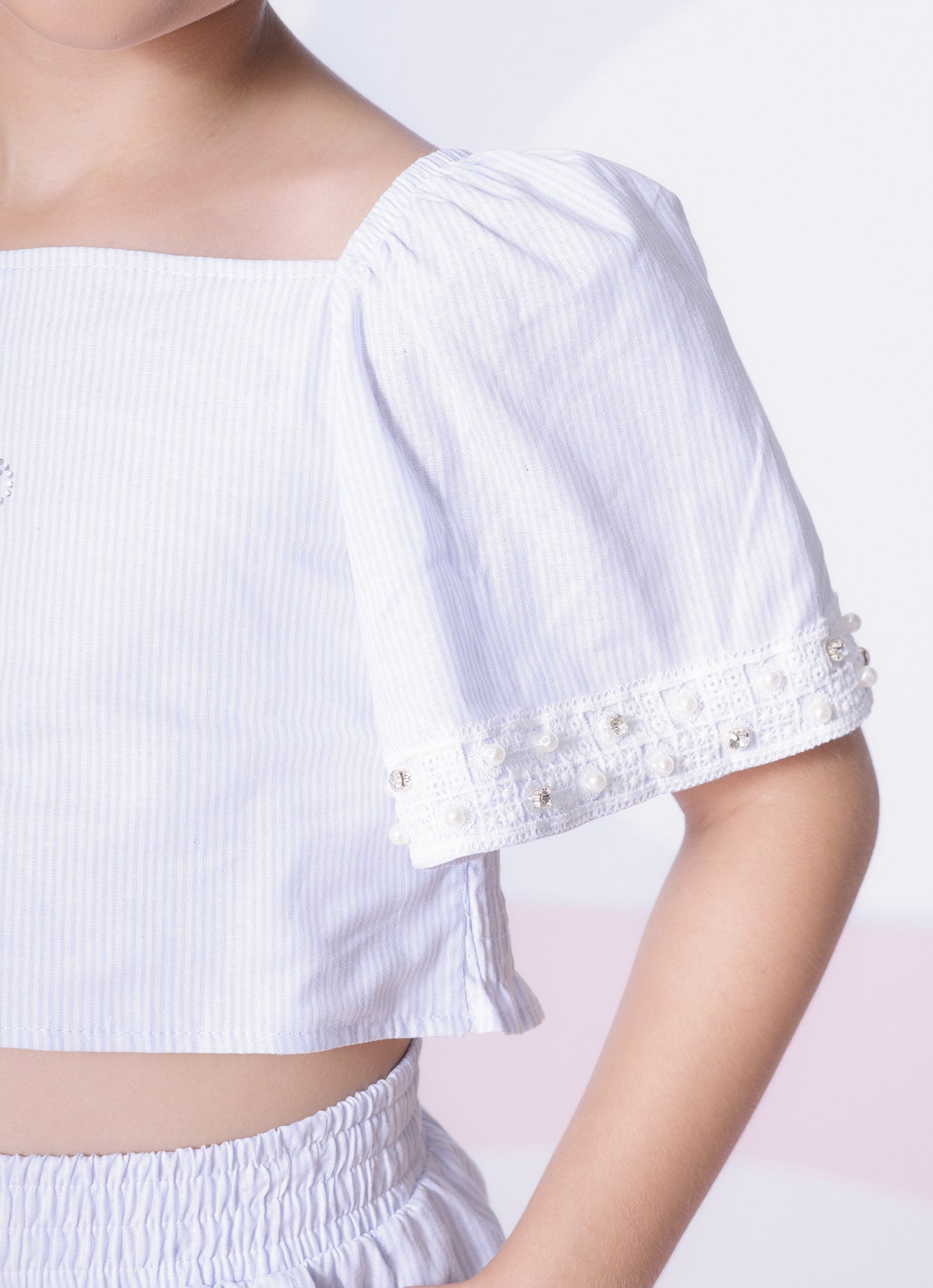 Blusa Cropped Tricoline Renda Bordada