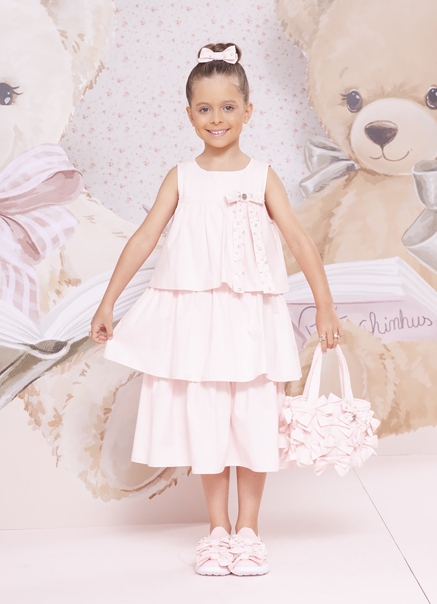 Vestido Tricoline Babados Laço Bordado