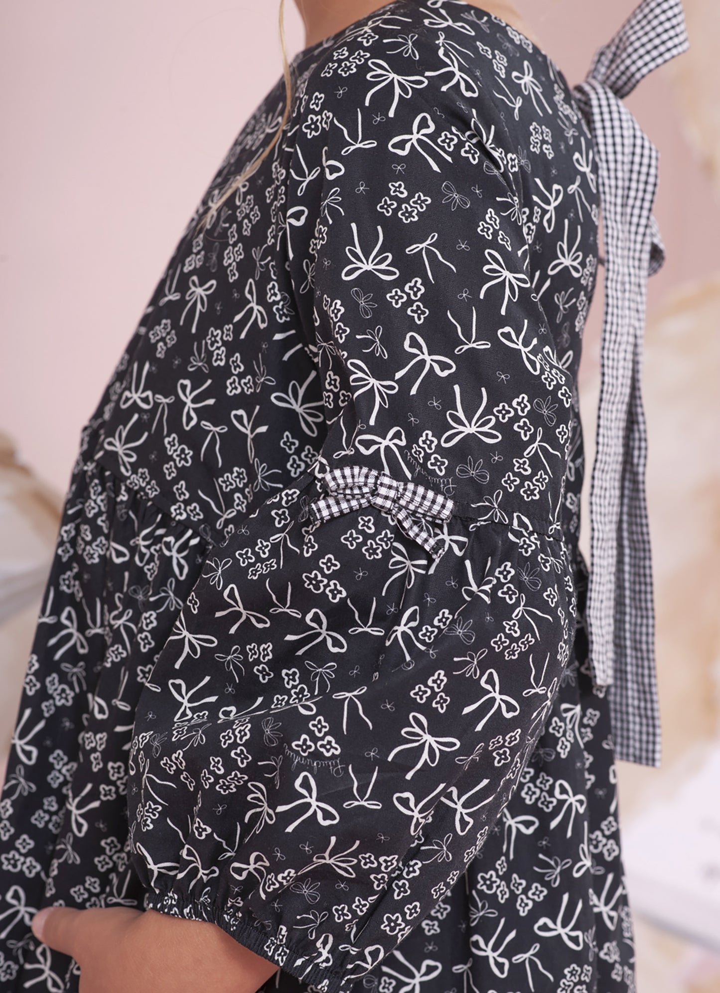 Vestido Algodão Floral Laços Preto e Branco