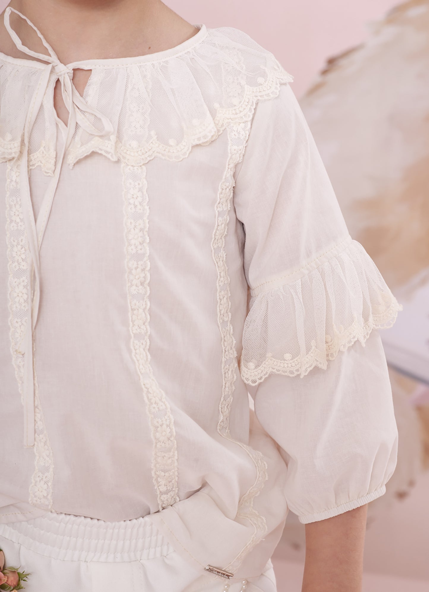 Blusa Bata Algodao Broderi e Renda