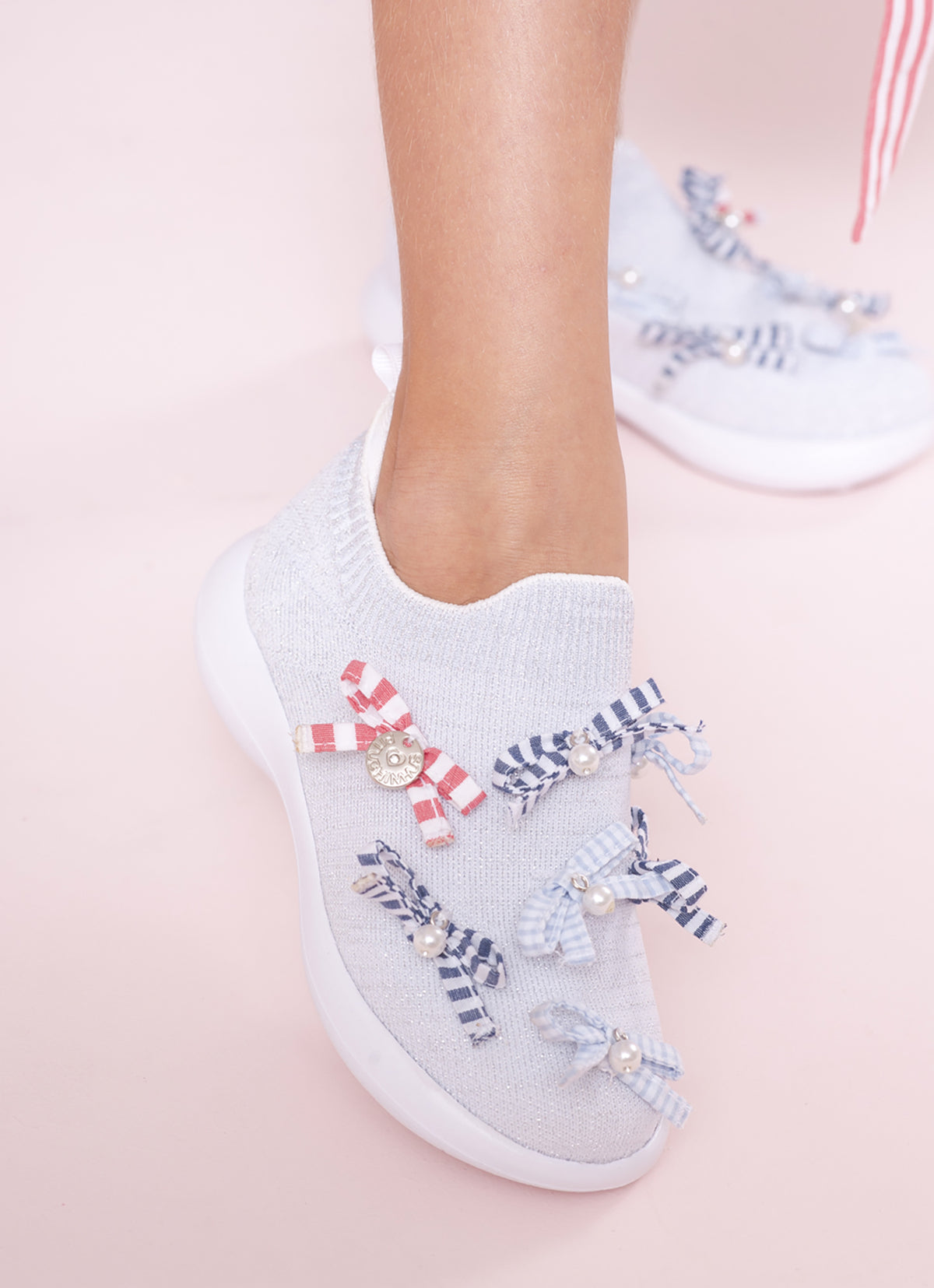 Tênis Knit Lacinhos Listrado e Xadrez