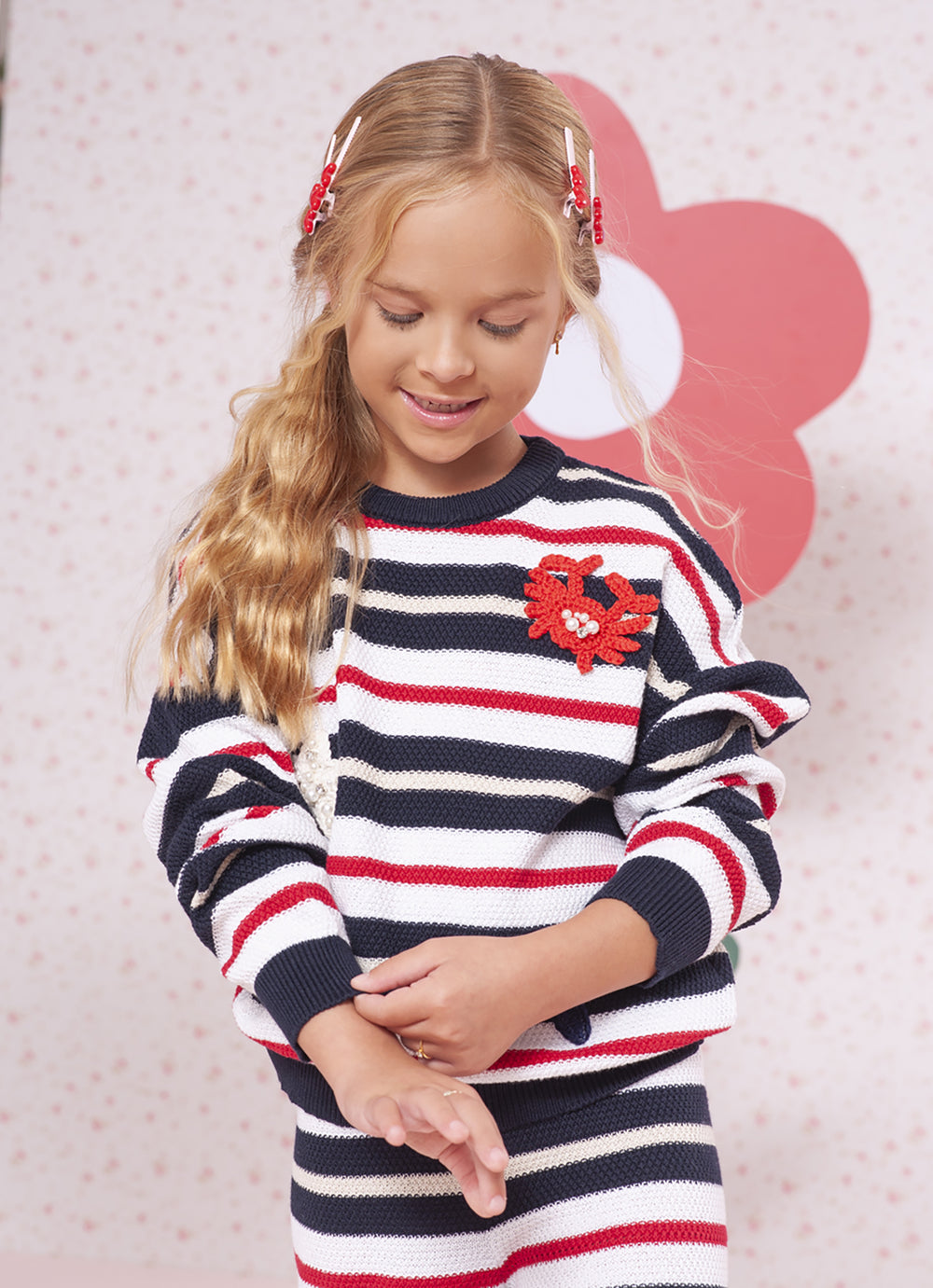 Blusa Tricot Listrada Crochê Bordados