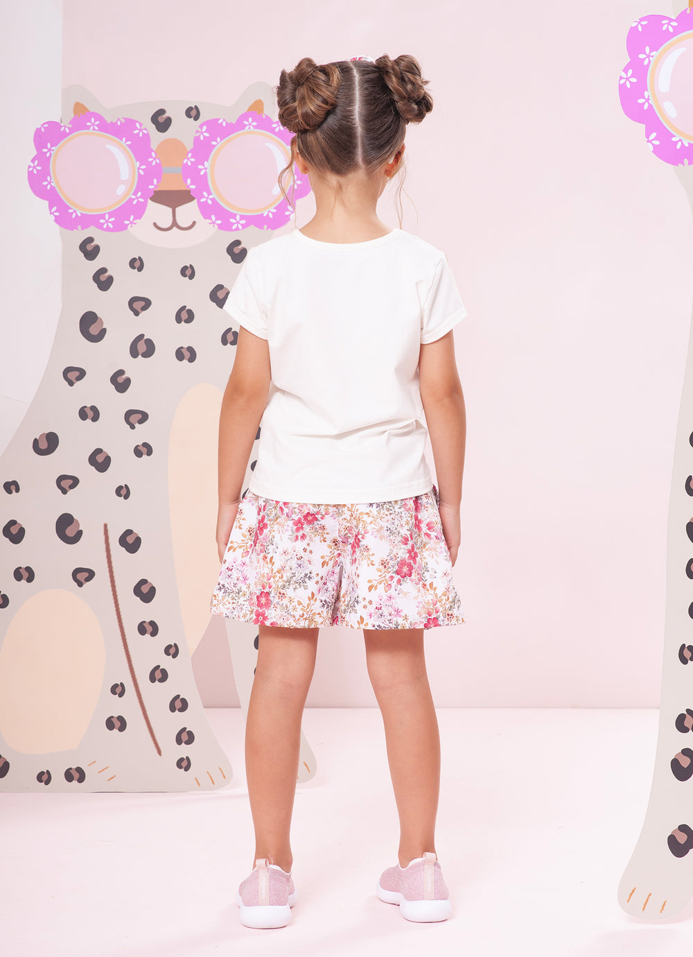 Short Algodão Estampa Floral Rendas