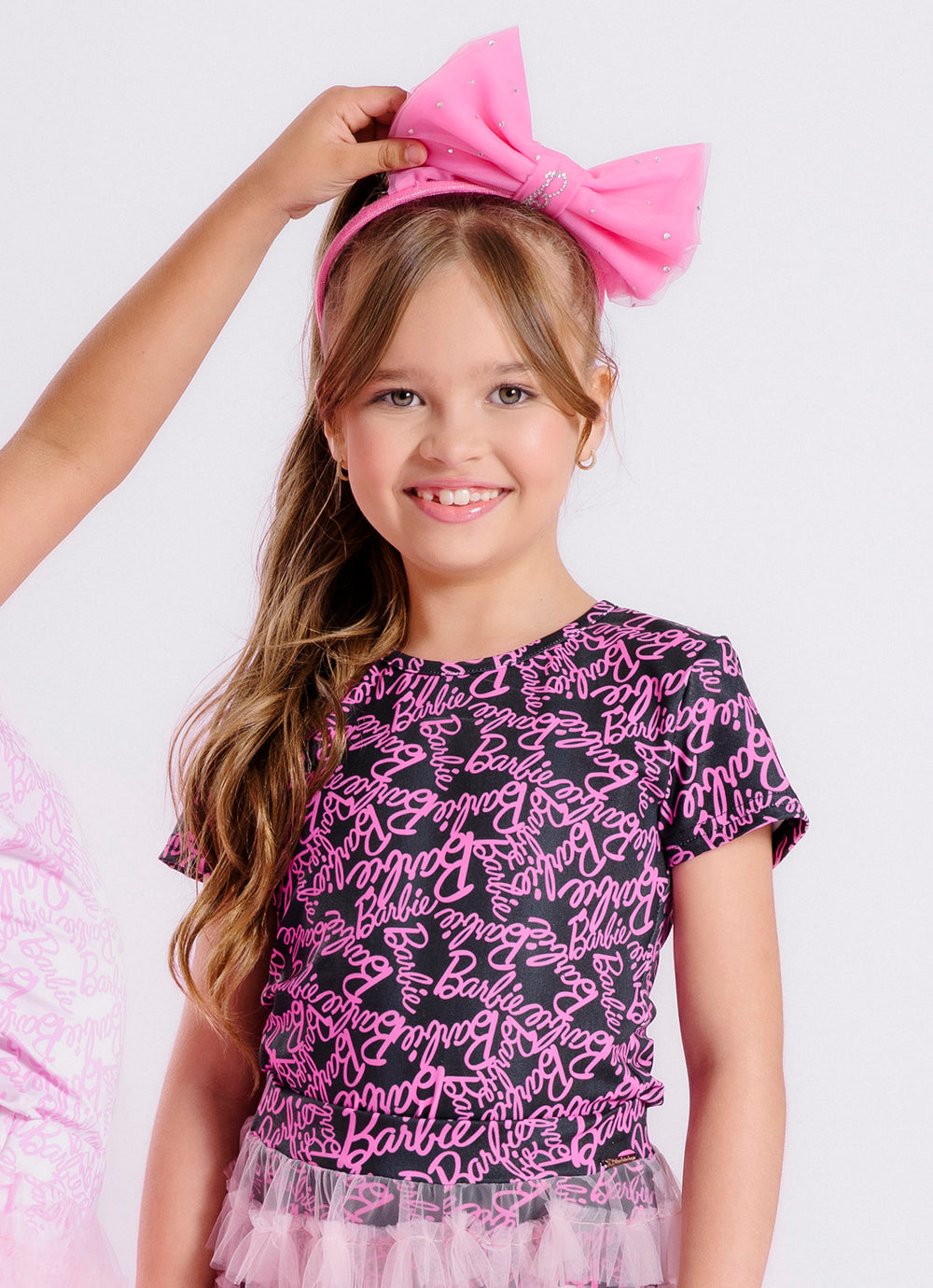 Blusa Light Manga Curta Estampada Barbie X Pituchinhus