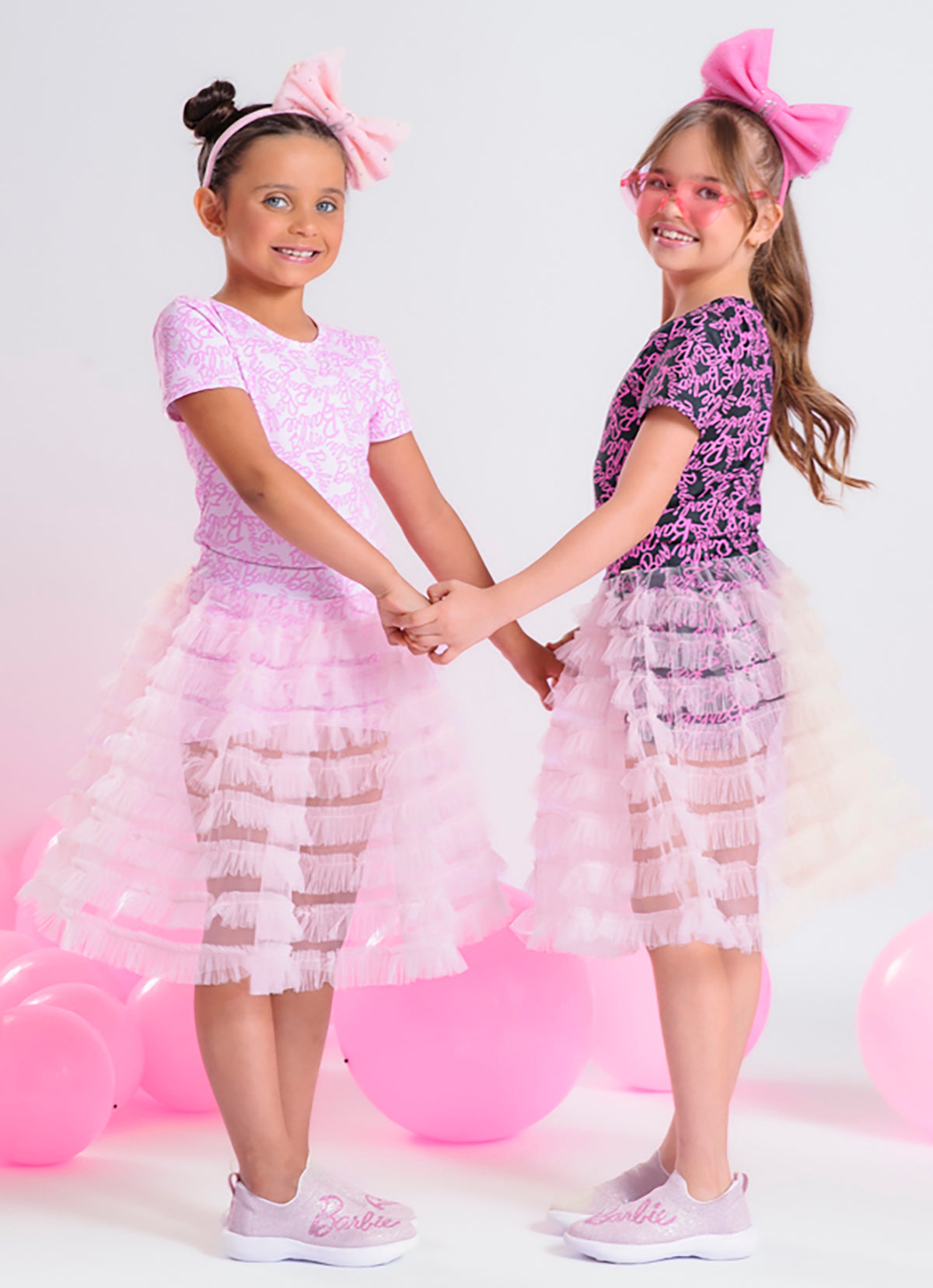Blusa Light Manga Curta Estampada Barbie X Pituchinhus