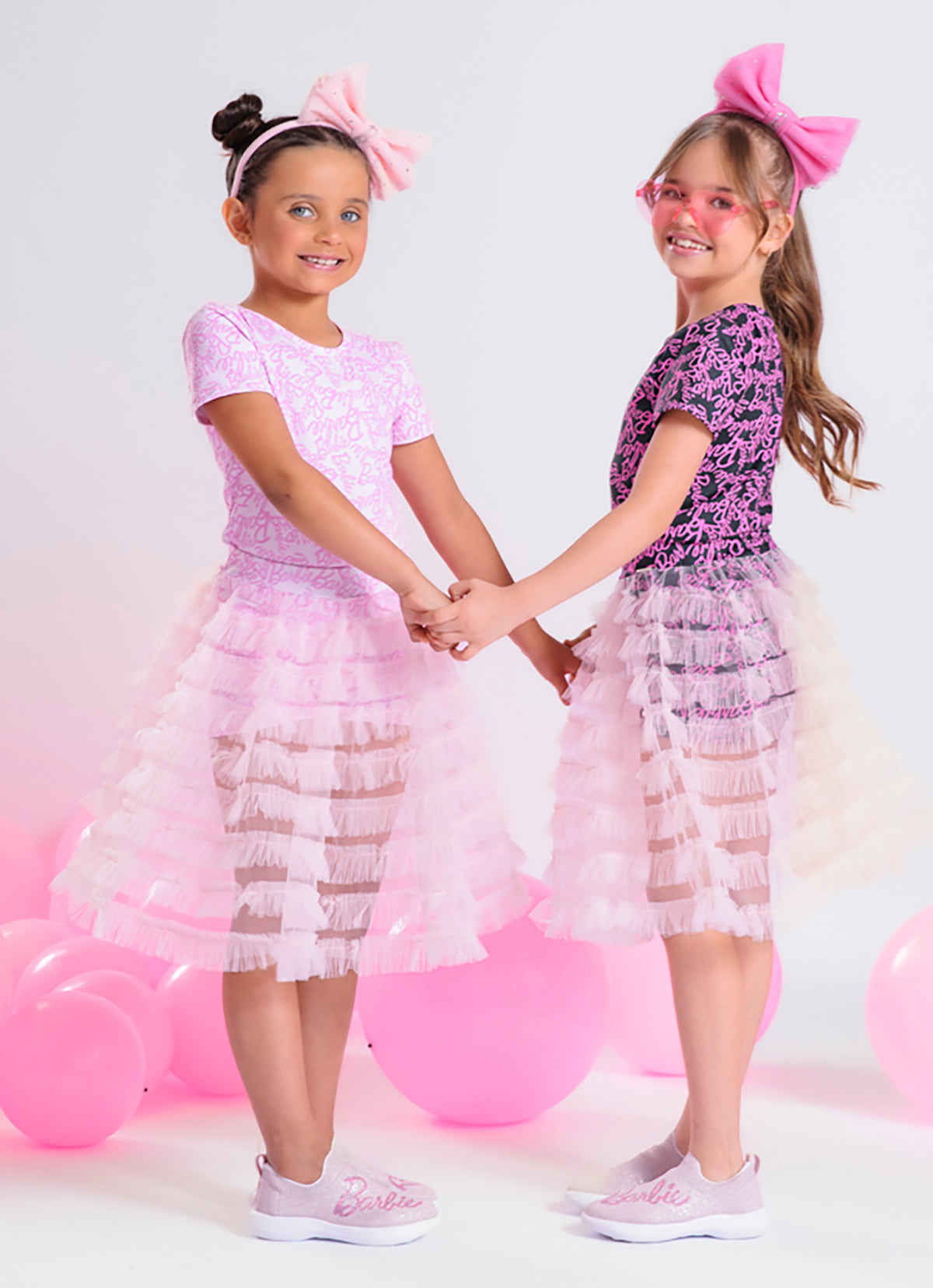 Blusa Light Manga Curta Estampada Barbie X Pituchinhus