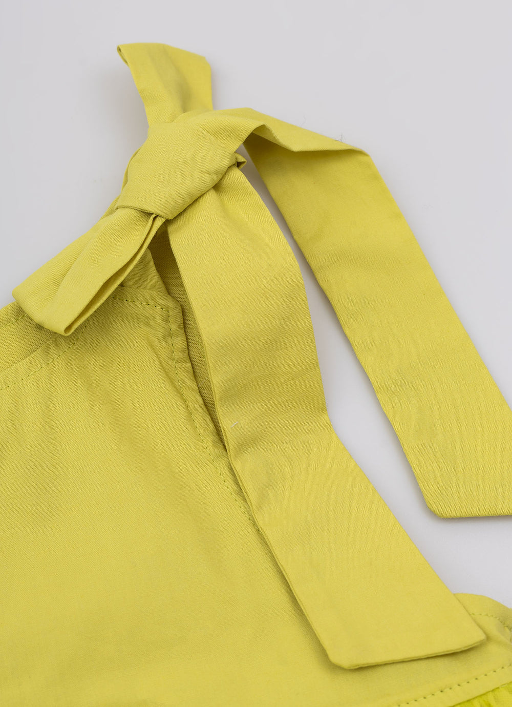 Blusa Tricoline Maxi Babado Tule