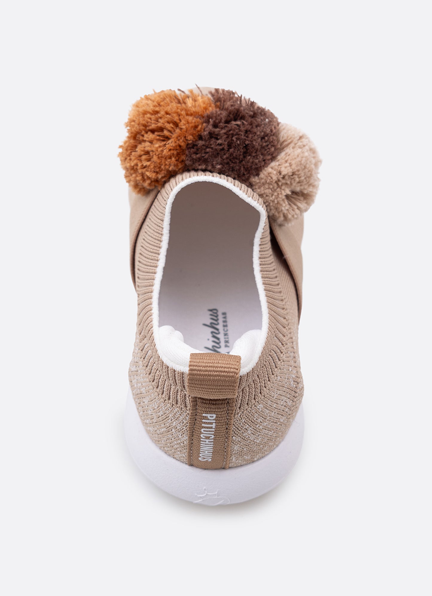 Tênis Knit Pompons