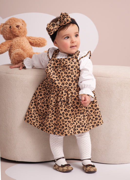 Jardineira Sarja Estampa Onçinha Lacinhos