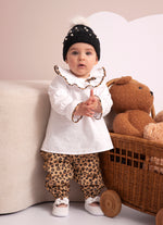 Camisa Tricoline Detalhe Onçinha