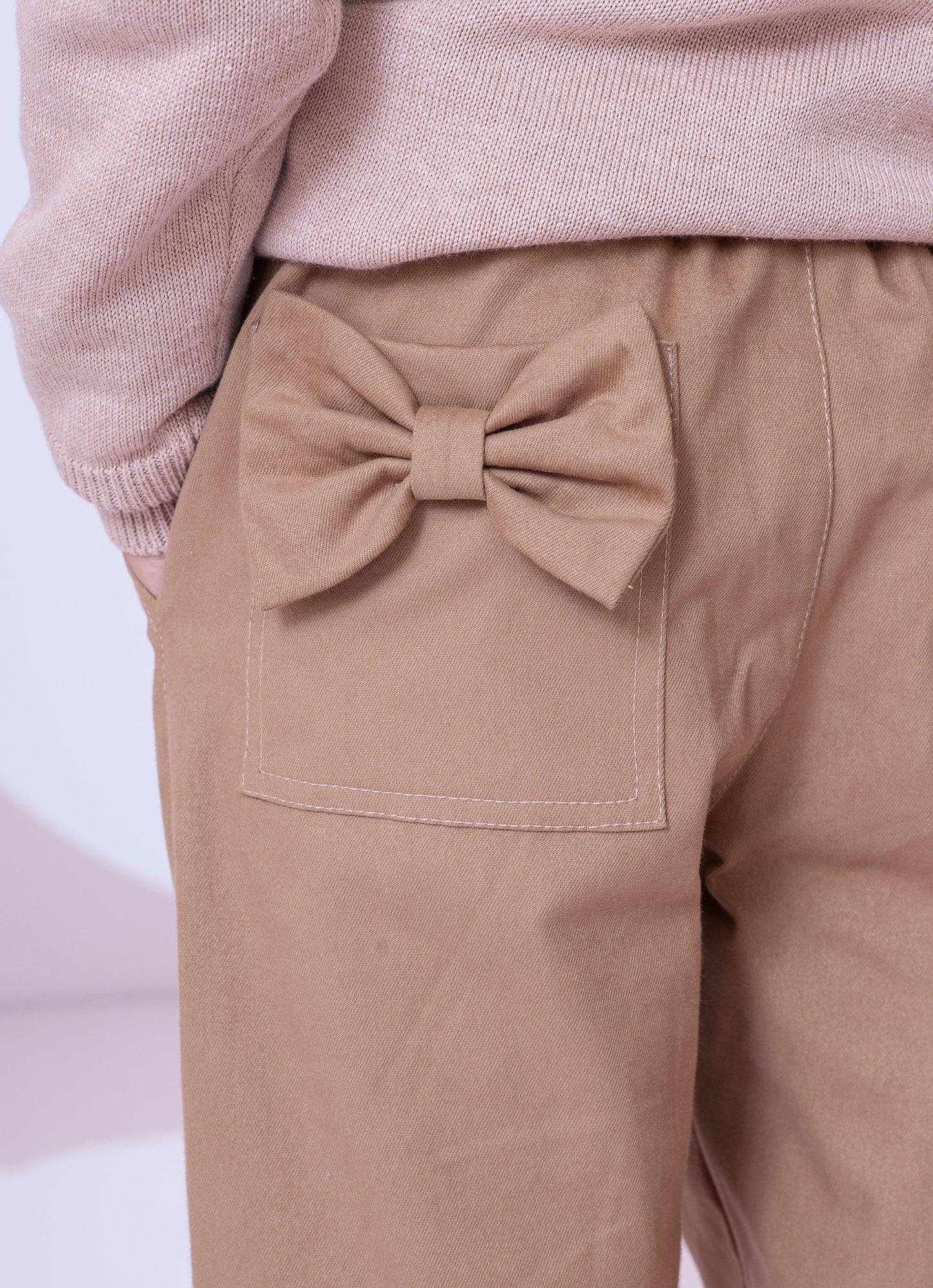 Calça Sarja Bolsos Laços