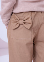 Calça Sarja Bolsos Laços