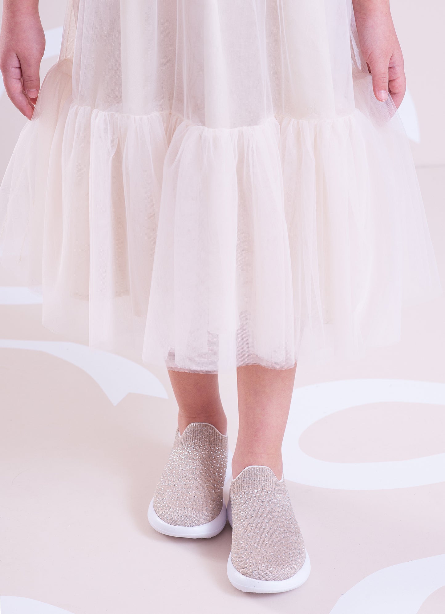Vestido Tule Bordados Pérolas e Cristais