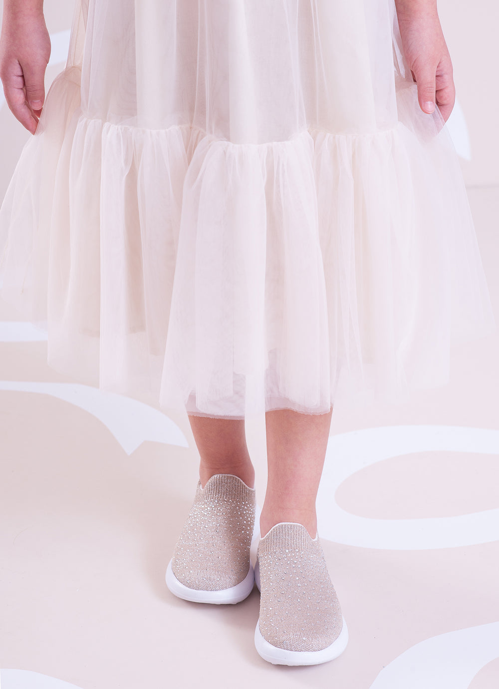 Vestido Tule Bordados Pérolas e Cristais