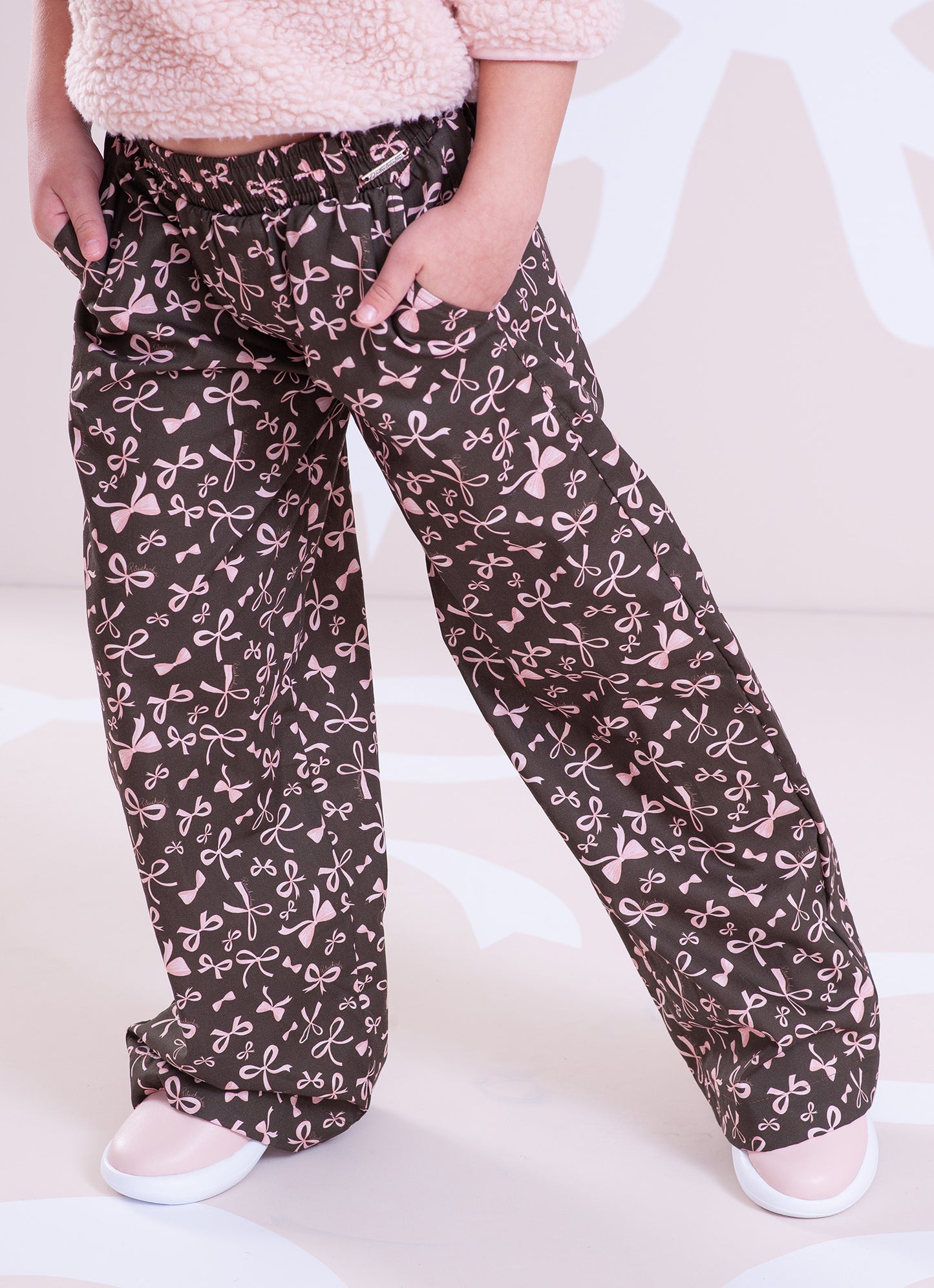 Calça Reta Algodão Estampa Lacinhos