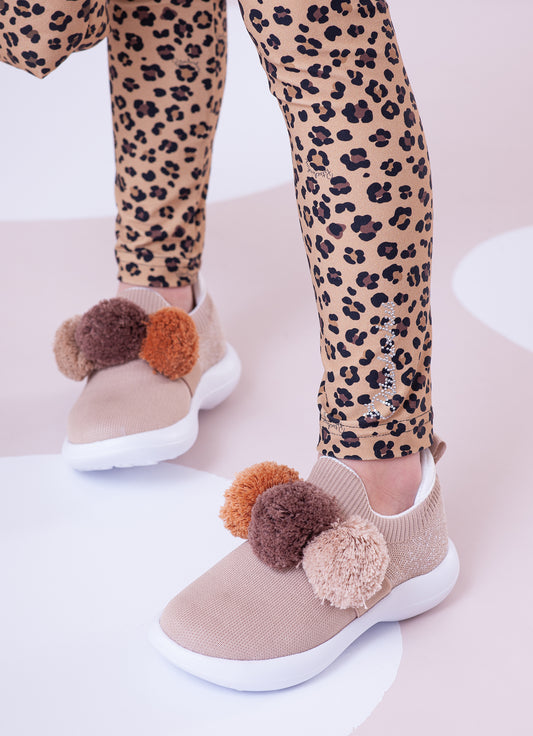 Tênis Knit Pompons
