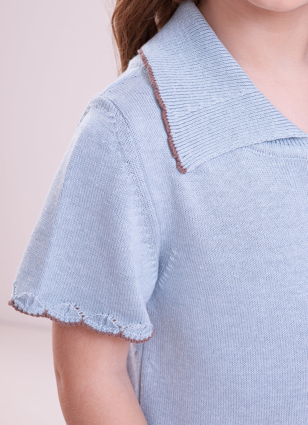 Vestido Tricot Gola Polo Laços Bolsos