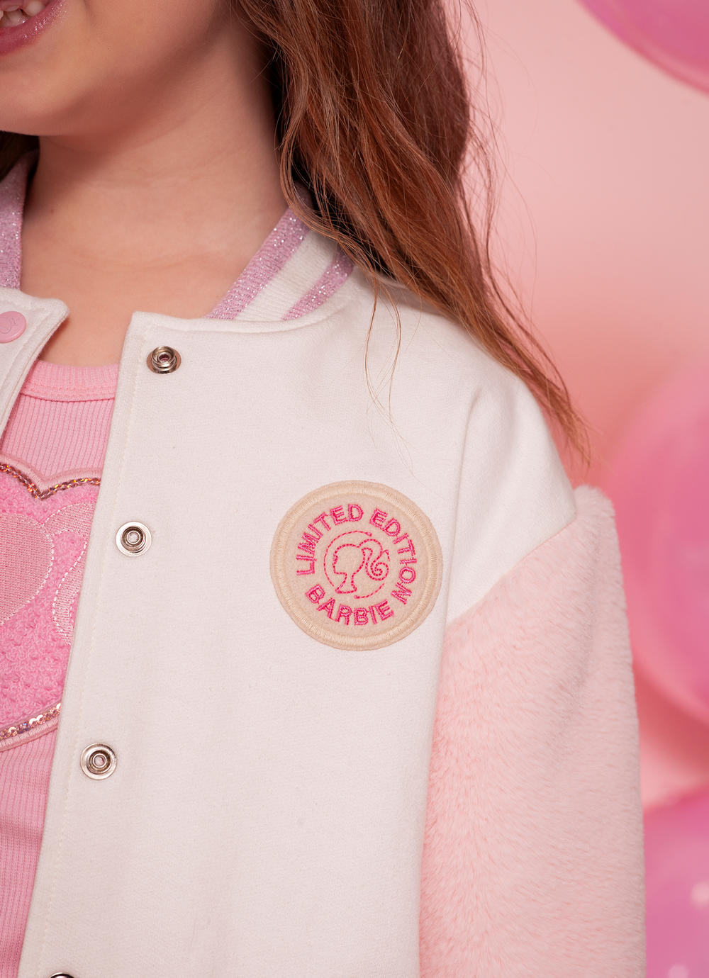 Jaqueta Moletom Mangas Pele Patches Barbie